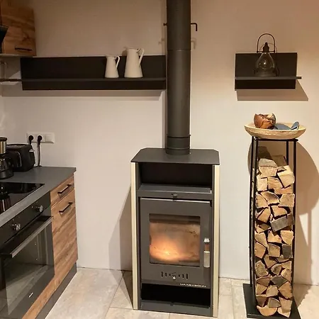 Zirben Zwischen Berg Und *