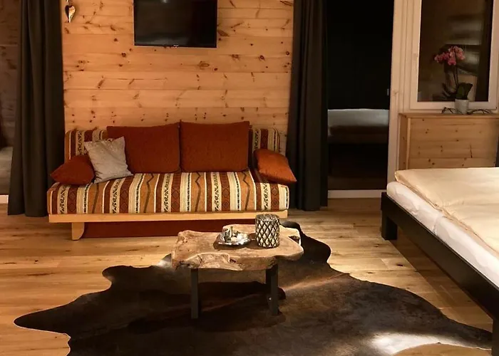 Zirben Zwischen Berg Und * Steindorf am Ossiacher See