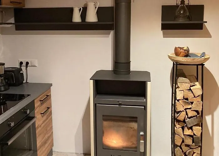 Zirben Zwischen Berg Und *